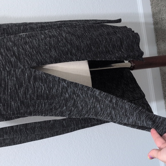 Free People Stone Cold Split Back Turtleneck Heathered Gray Black Medium - Picture 7 of 12